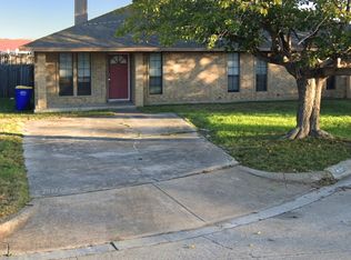 217 Lanham Ct, Fort Worth, TX 76108