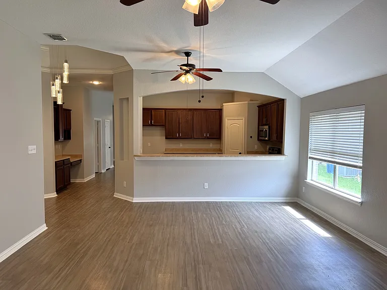 60 Kramer Ln — Photo 12