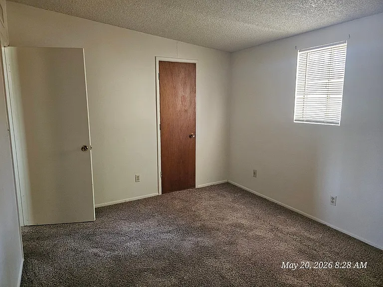 680 S Valley View St — Photo 6