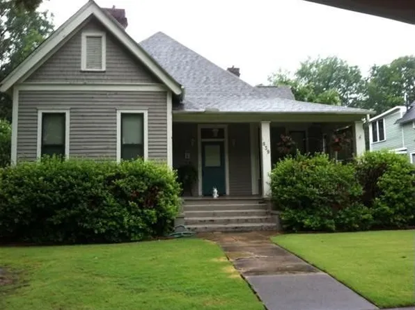 639 Johnston St SE, Decatur, AL 35601