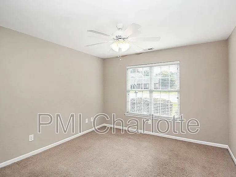510 S Ridge Ave — Photo 16