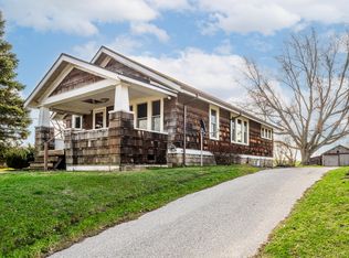 1294 W Glendora Rd, Buchanan, MI 49107