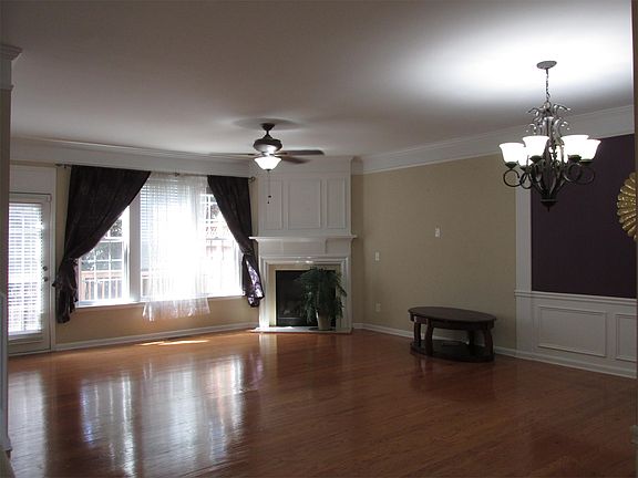 3rd image of 1502 Wehunt Cir SE