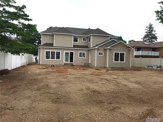 2nd image of 6 Pine St