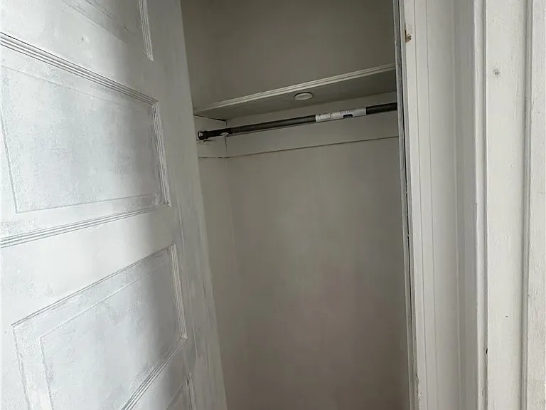 113 E Brighton Ave — Photo 4