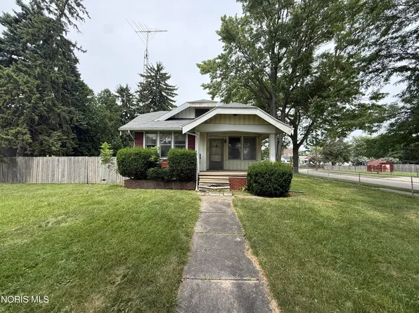 3223 E Manhattan Blvd, Toledo, OH 43611