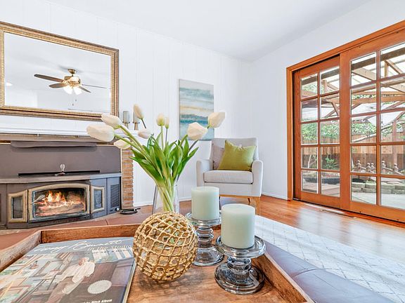 5th image of 358 Dawson Dr
