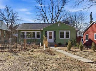 1521 E Court St, Iowa City, IA 52245