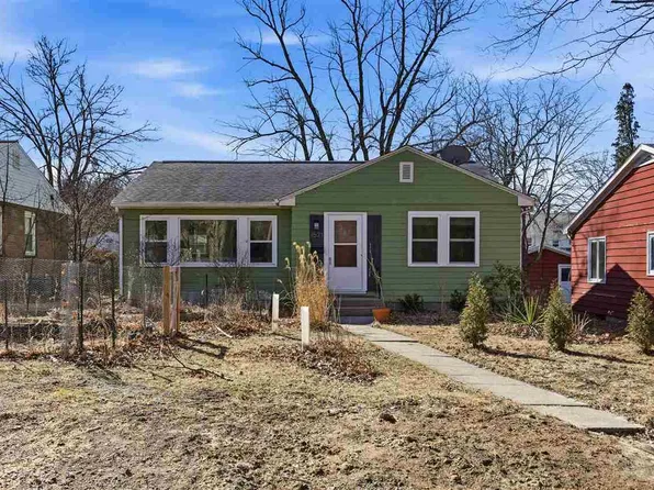 1521 E Court St, Iowa City, IA 52245
