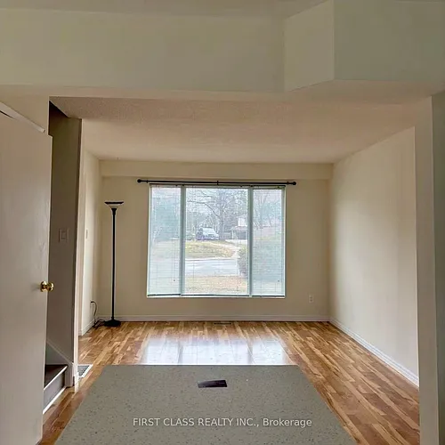 701 Leeder Ct Photo 1
