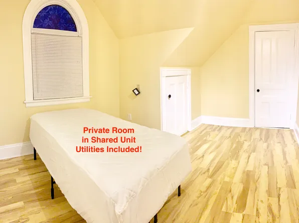 205 Washington Ave, Providence, RI 02905