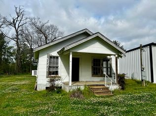 327 County Road 740, Buna, TX 77612