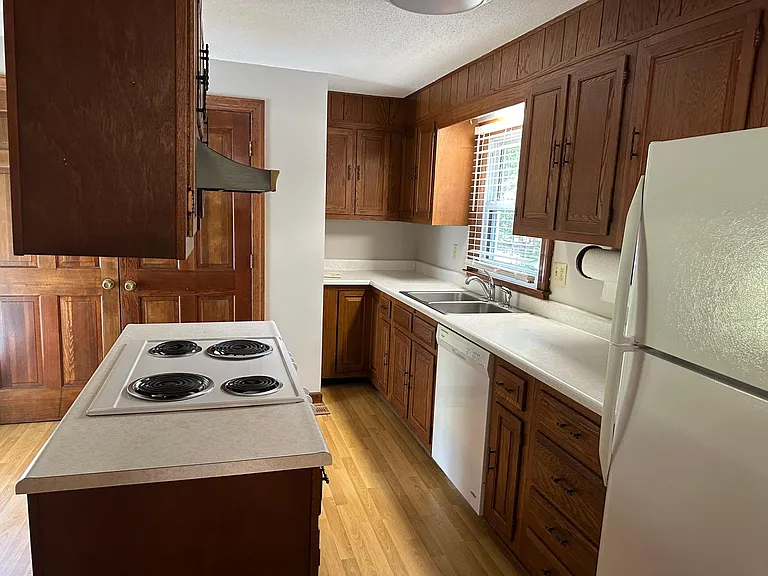 1260 Andrews Rd — Photo 12