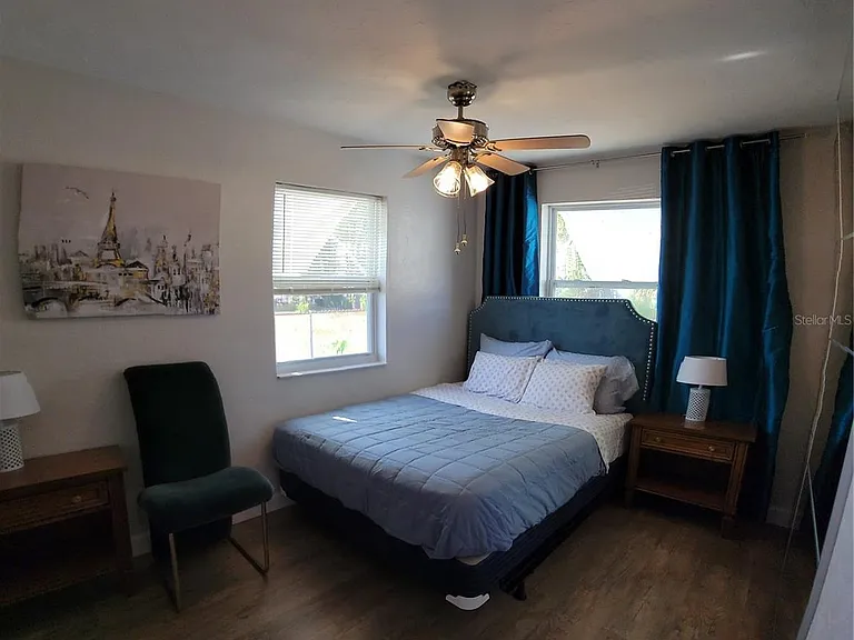 8134 Aero Ave — Photo 9