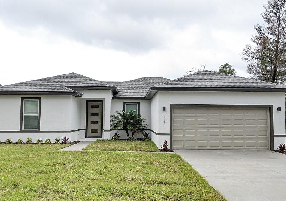 1st image of 217 Maple Dr