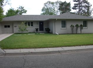 2737 Royal Ct, Lincoln, NE 68502