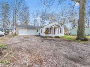 5992 Greenman St, Haslett, MI 48840
