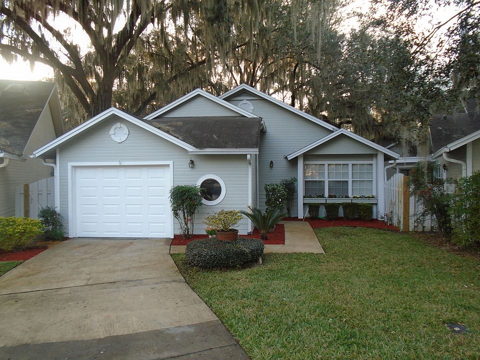 1st image of 10551 NW 36th Pl