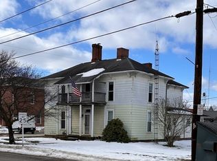 23 N State St, Frazeysburg, OH 43822