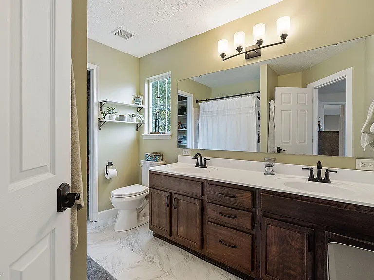 3397 Yorkshire Dr — Photo 14
