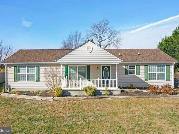 97 Lair Way, Inwood, WV 25428