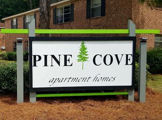 906 W Pine St, Hinesville, GA 31313
