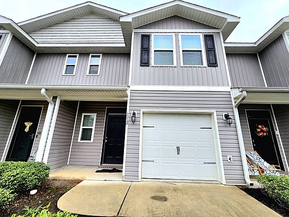 2nd image of 6012 Royal Port Ct