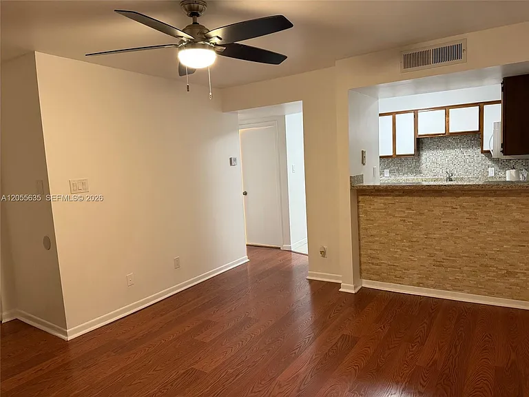 15290 SW 106th Ln #323 — Photo 7