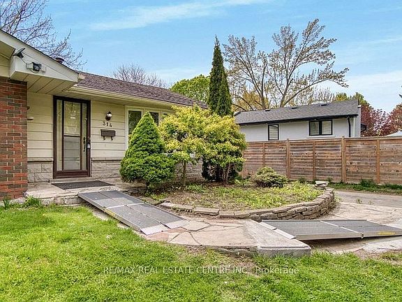 4th image of 314 Strathcona Dr