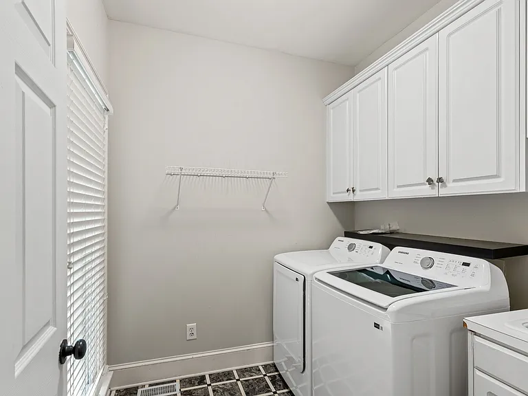3833 Denmeade Dr — Photo 22