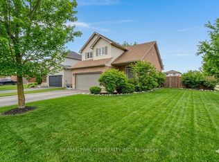 685 Coldstream Dr W, Waterloo, ON N2V2J1