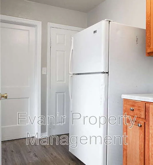 113 Niagara Ave #1 — Photo 14