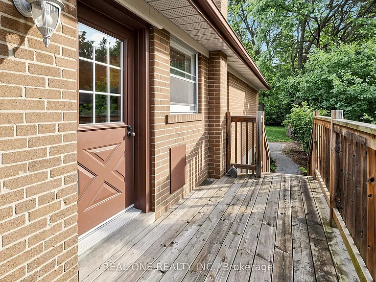 49 Bayview Pkwy — Photo 35