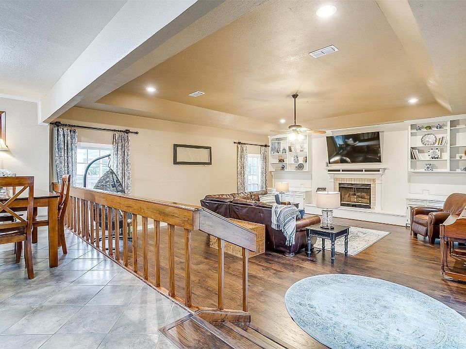 1st image of 1317 Killian Dr