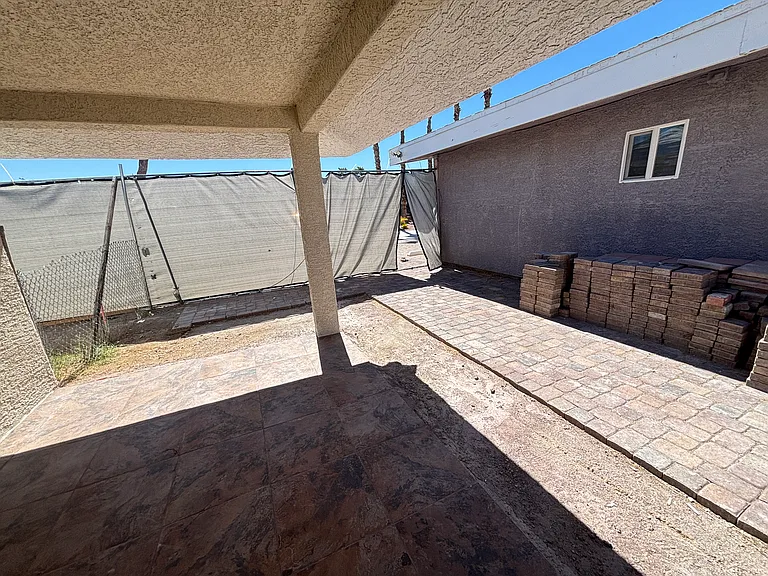 2047 Westwind Rd #1/2 — Photo 20