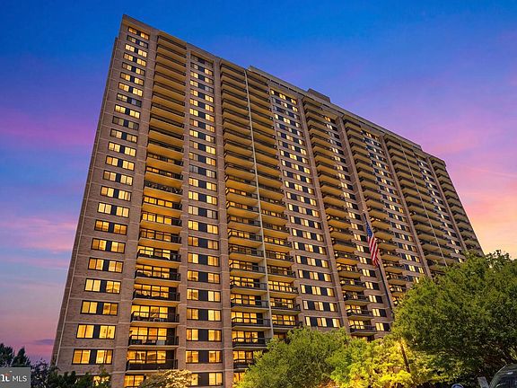 2nd image of 5501 Seminary Rd APT 111S