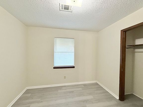 5th image of 721 N 48th Ave
