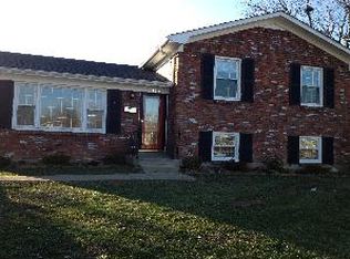 10008 Normie Ln, Louisville, KY 40229