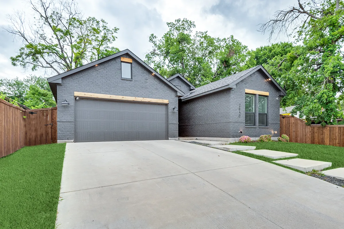 Building Photo - 2830 S Marsalis Ave