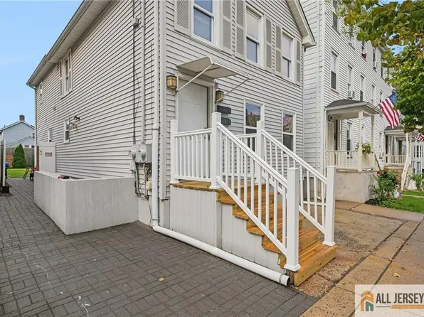 24 Welton St, New Brunswick, NJ 08901