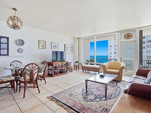 4th image of 1408 Brickell Bay Dr APT 706