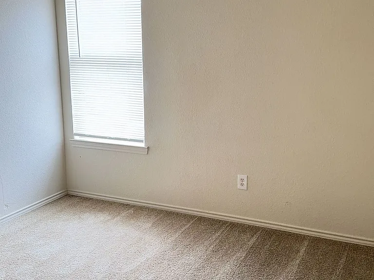 3310 Barcelona Dr #D — Photo 6