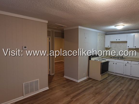 2nd image of 205.5 S 6th St