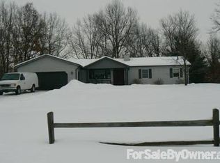 1825 Mill Pond Dr, Oxford, MI 48371