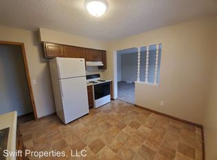 612 Pioneer Rd, Des Moines, IA 50315