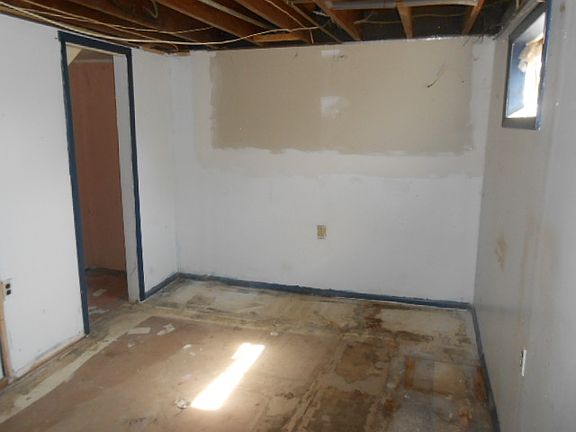 Basement-Bedroom 4