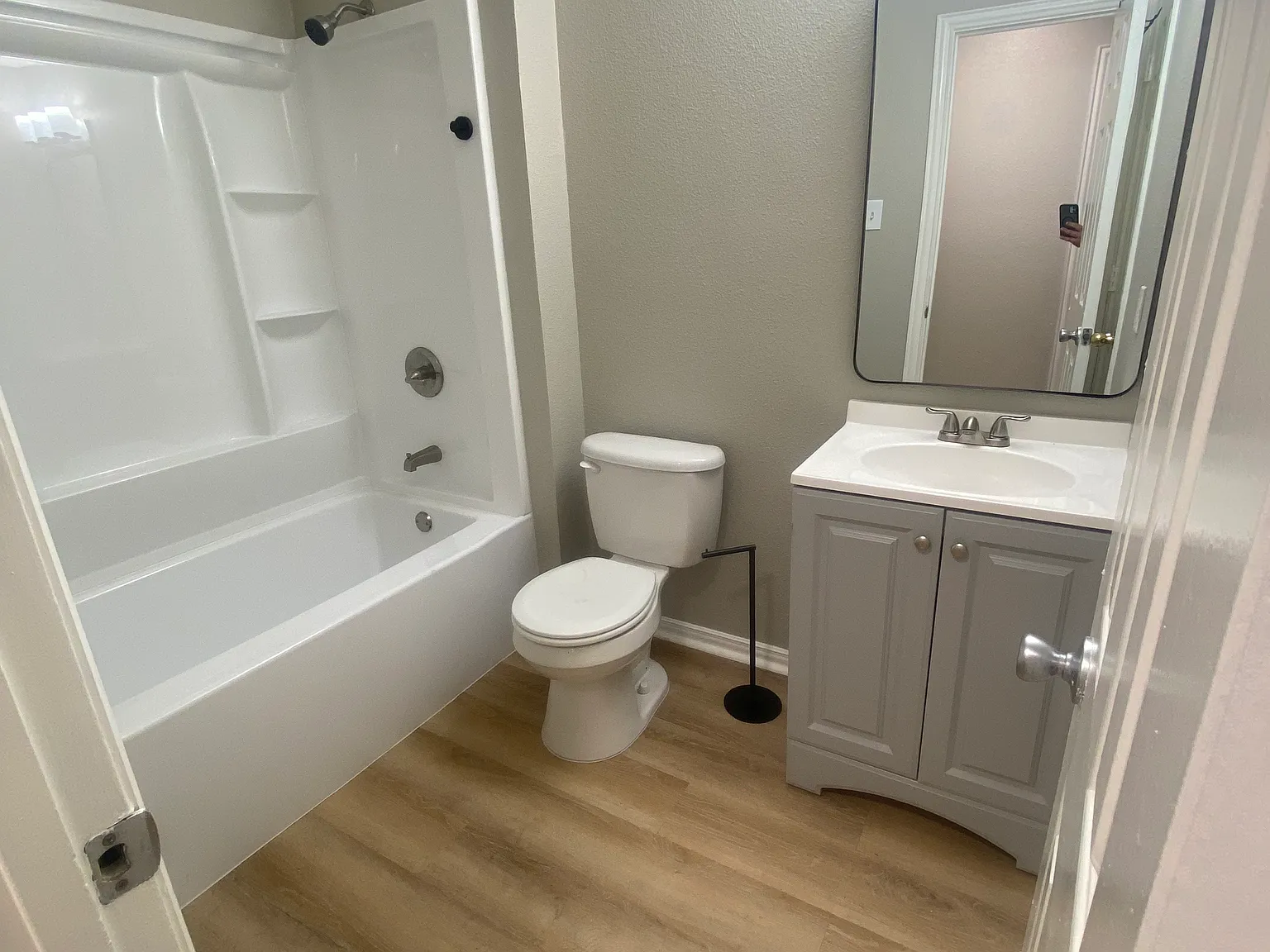 3 bed, 980 sqft, $1,650 — Photo 4