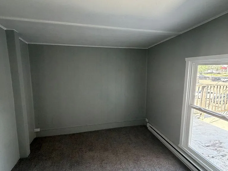 113 E Milwaukee St — Photo 23