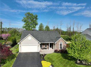 8665 Alizarin Ave, Cicero, NY 13039