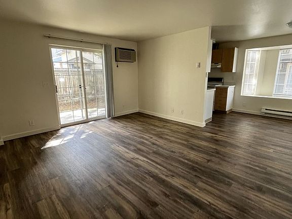 2nd image of 1416 N Raymond St #104